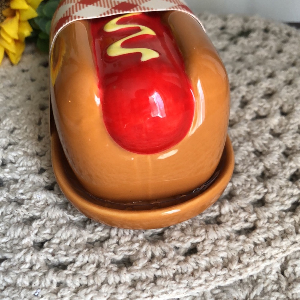 Ceramic HOTDOG Butter Dish - Picture 5 of 9